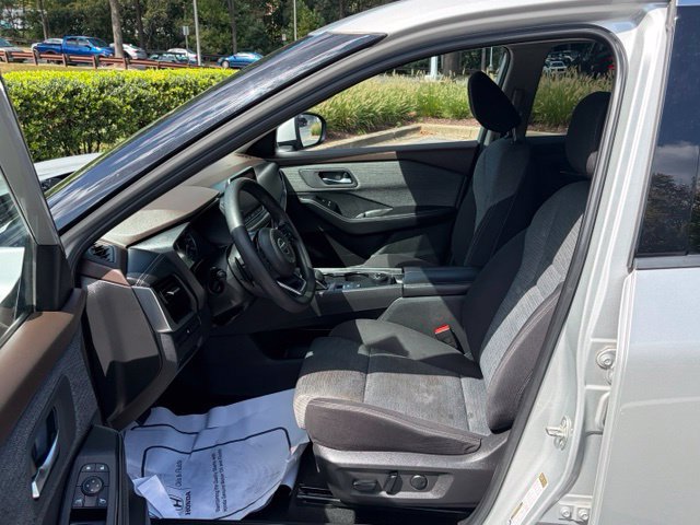 Used 2021 Nissan Rogue SV AWD/4WD image 14