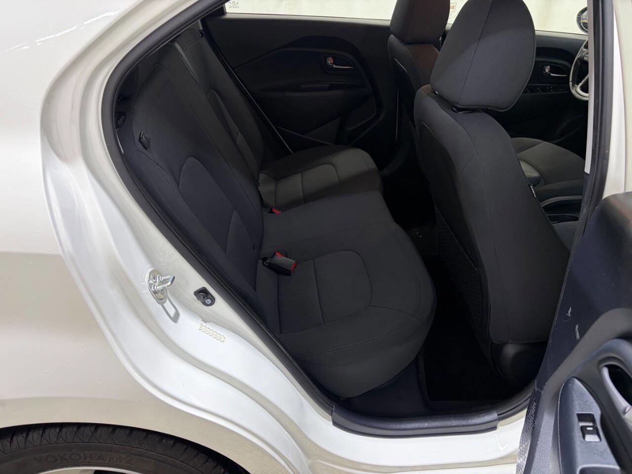 Used 2014 Kia Rio EX w/ Convenience Package image 22