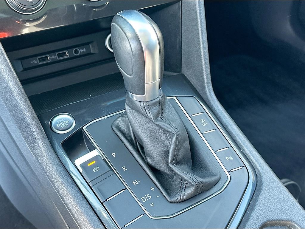 Used 2019 Volkswagen Tiguan SEL image 17