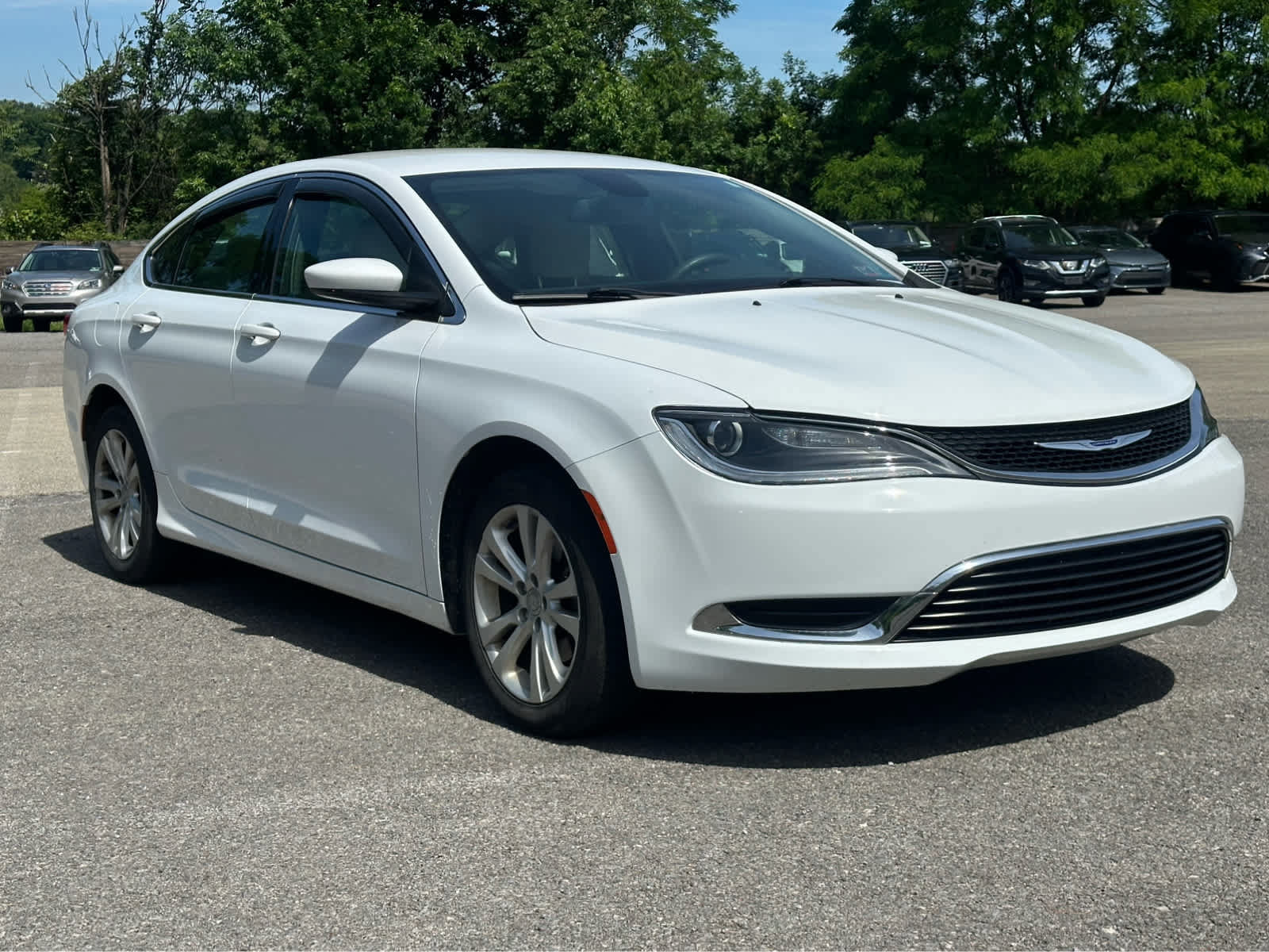 Used 2016 Chrysler 200 Limited FWD image 3