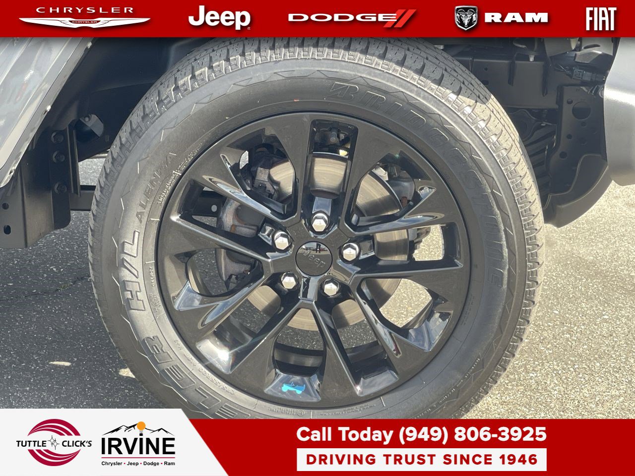 Used 2023 Jeep Wrangler Sahara image 10