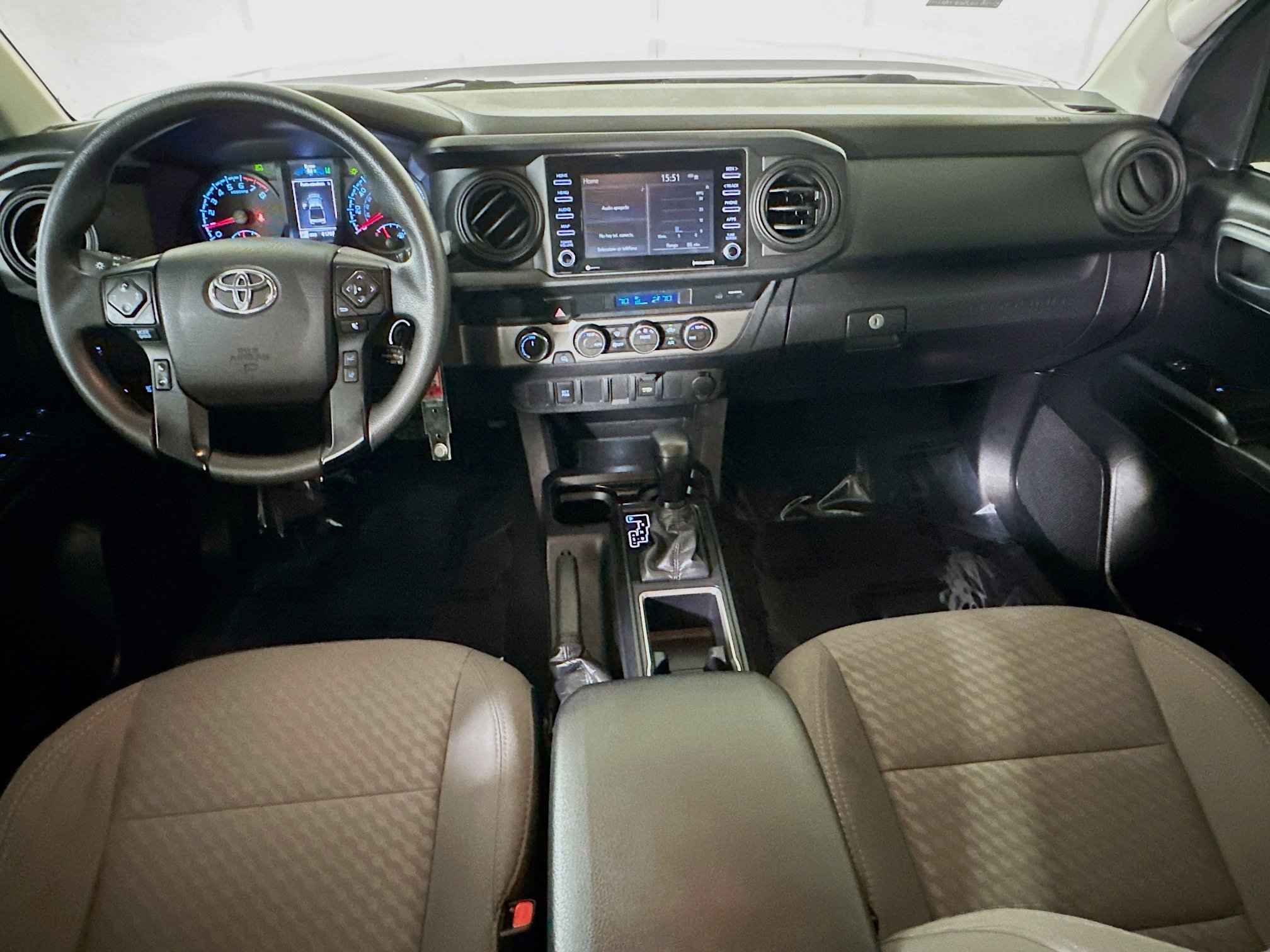 Used 2021 Toyota Tacoma SR AWD/4WD image 26