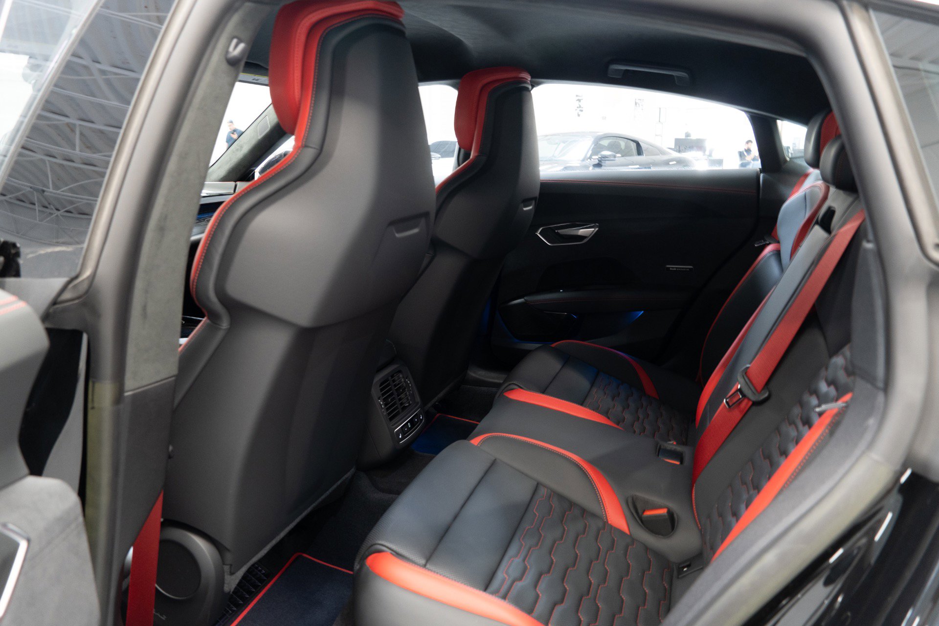 Used 2023 Audi RS e-tron GT image 31