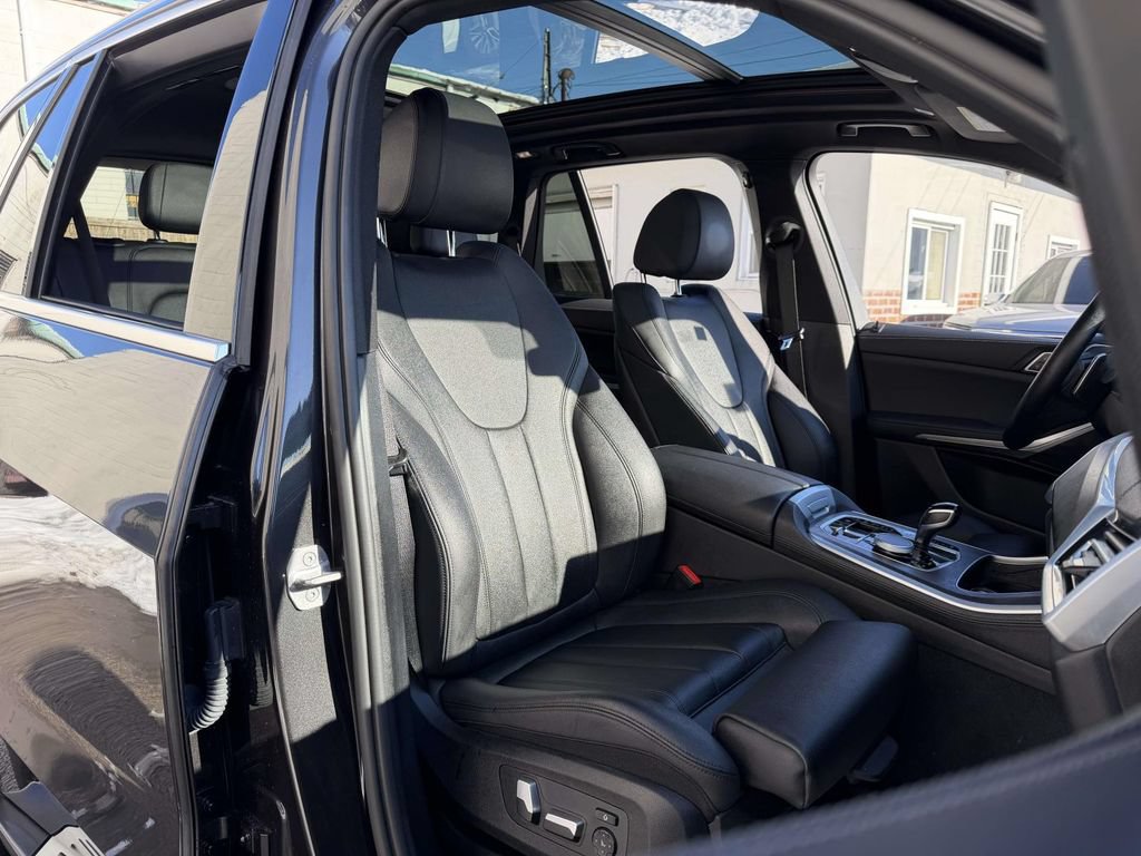 Used 2022 BMW X5 xDrive45e AWD/4WD image 14
