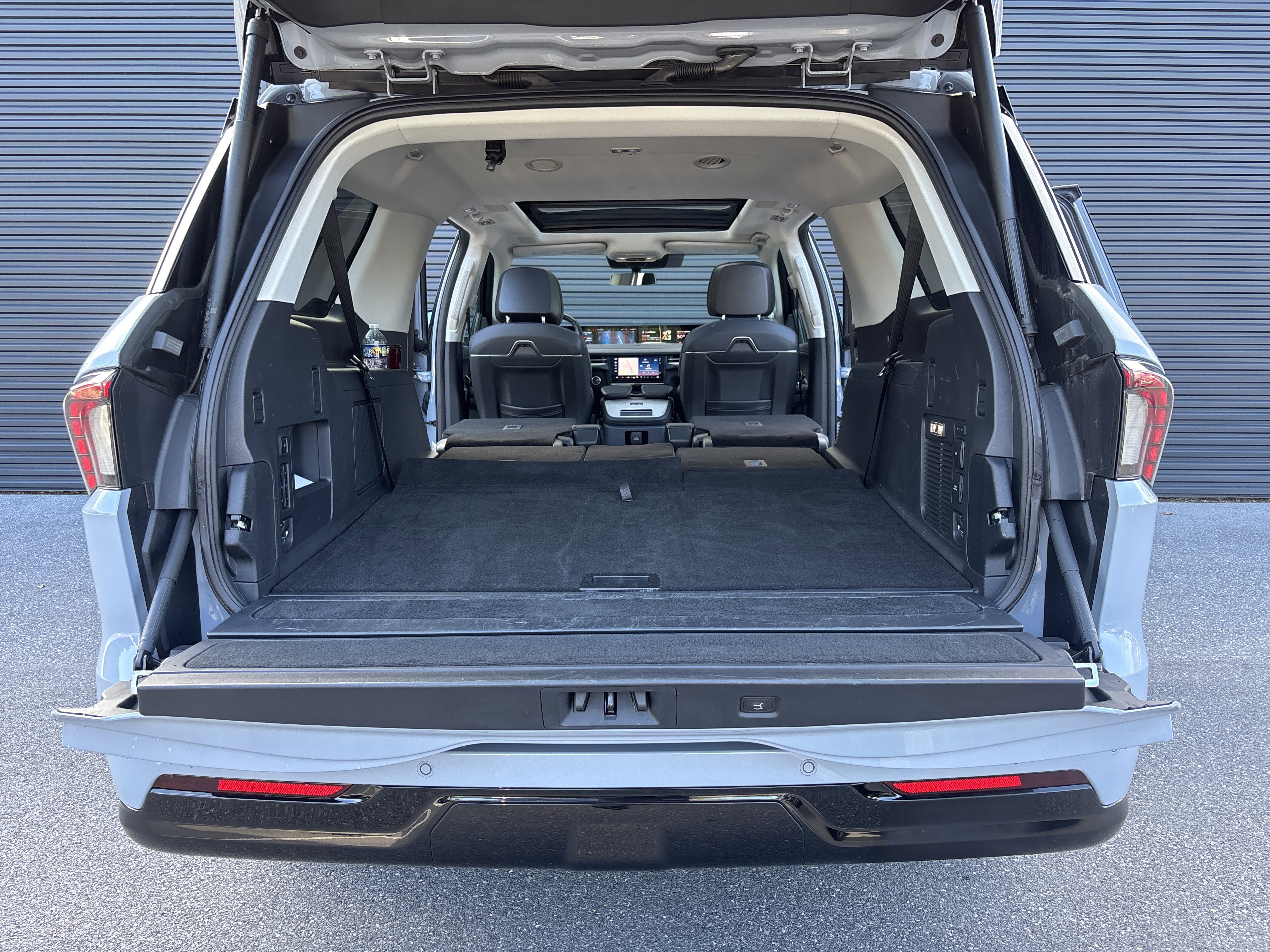 Used 2025 Lincoln Navigator L Reserve image 24