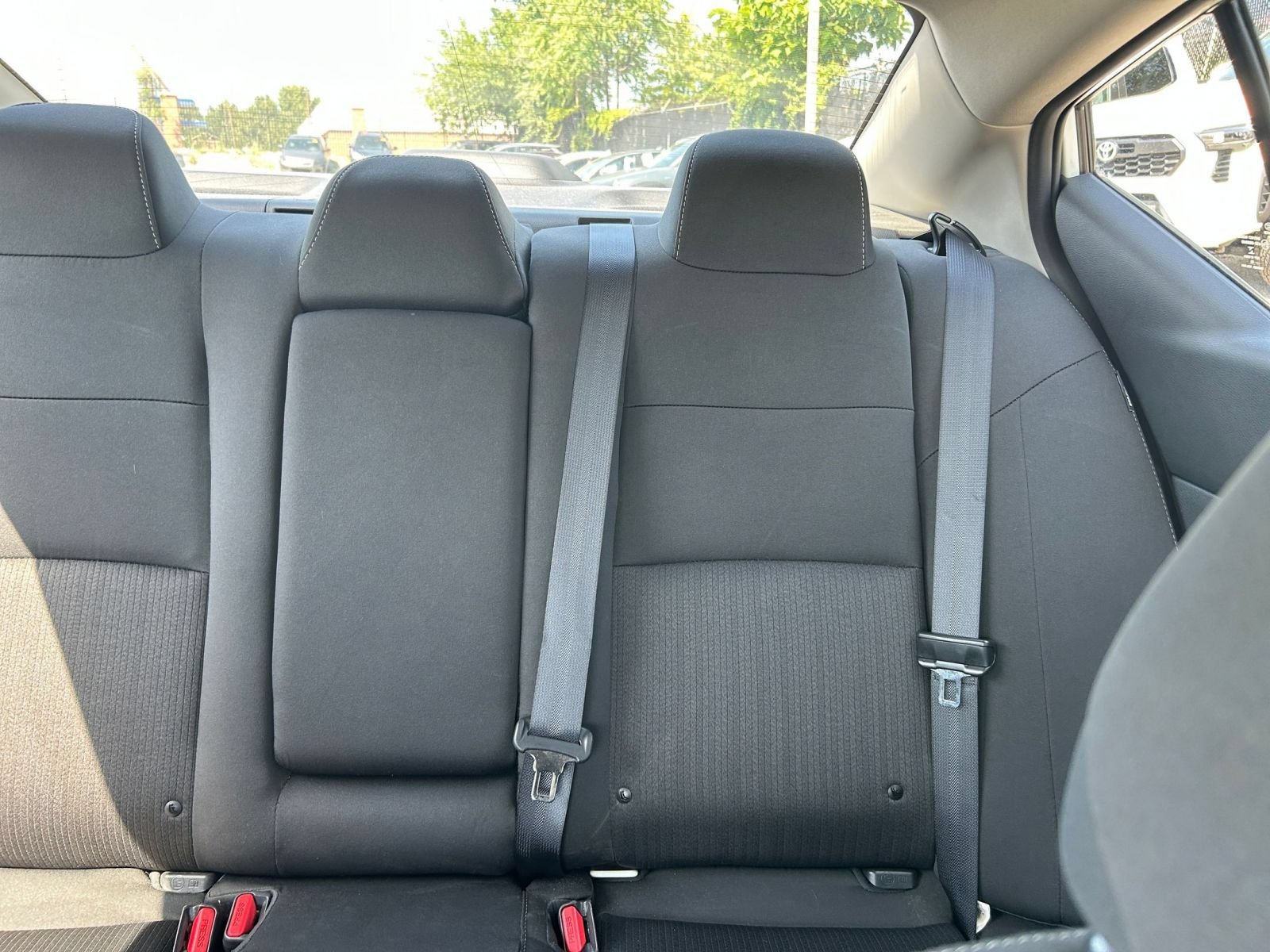 Used 2025 Nissan Altima 2.5 SV FWD image 32