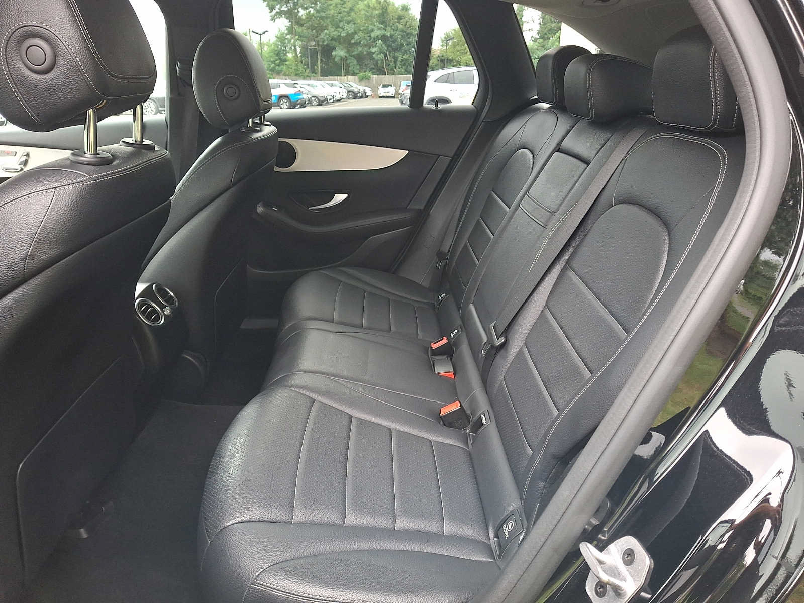 Used 2022 Mercedes-Benz GLC 300 4MATIC image 8