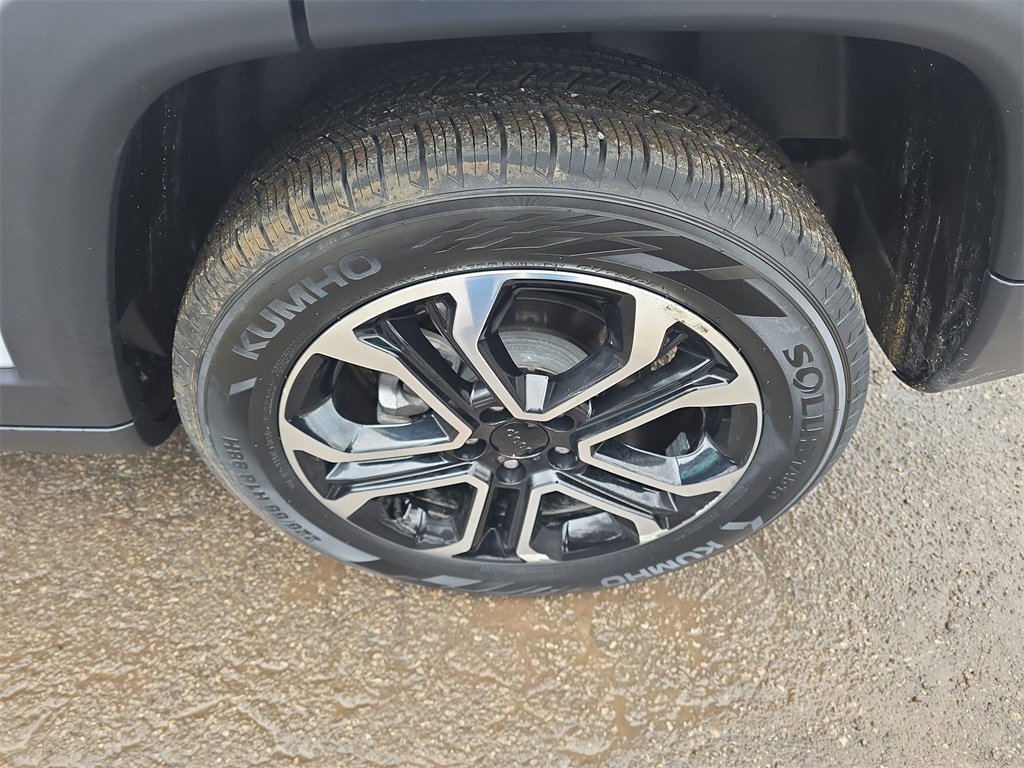 Used 2023 Jeep Compass Limited image 28