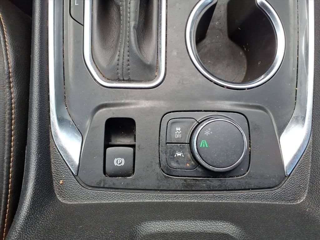 Used 2021 Chevrolet Traverse Premier FWD image 27