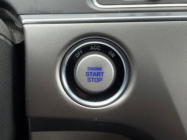 Used 2017 Hyundai Sonata Limited FWD image 31