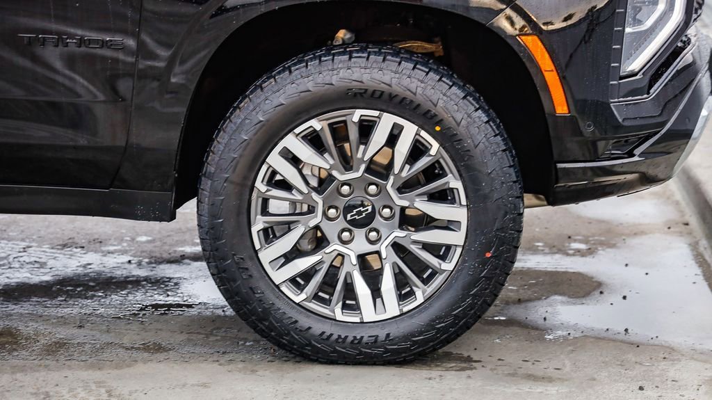 Used 2025 Chevrolet Tahoe Z71 AWD/4WD image 11