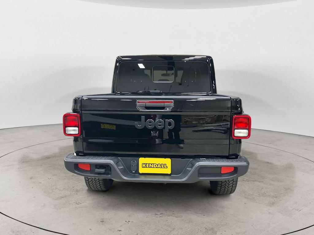Used 2025 Jeep Gladiator Sport AWD/4WD image 4