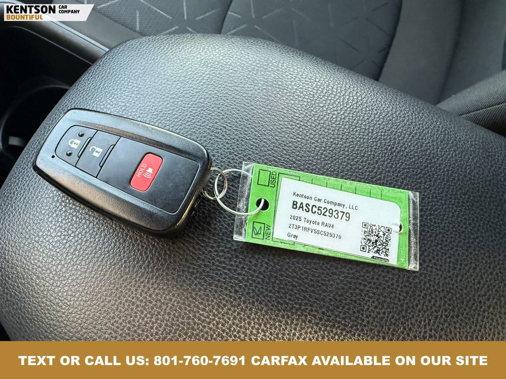 Used 2025 Toyota RAV4 XLE image 38