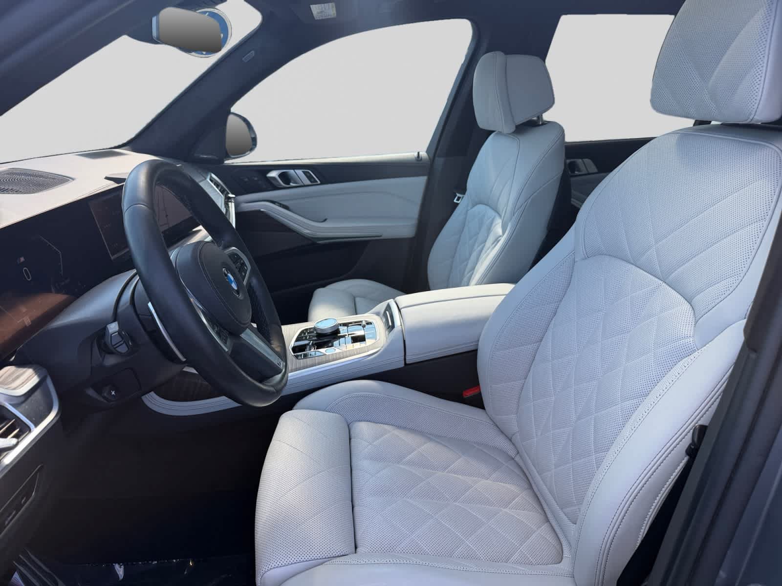 Used 2024 BMW X7 xDrive40i w/ Executive Package AWD/4WD image 17