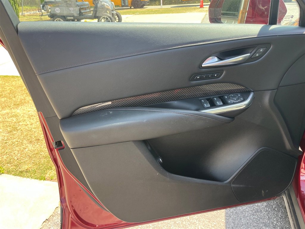 Used 2019 Cadillac XT4 Sport FWD image 3