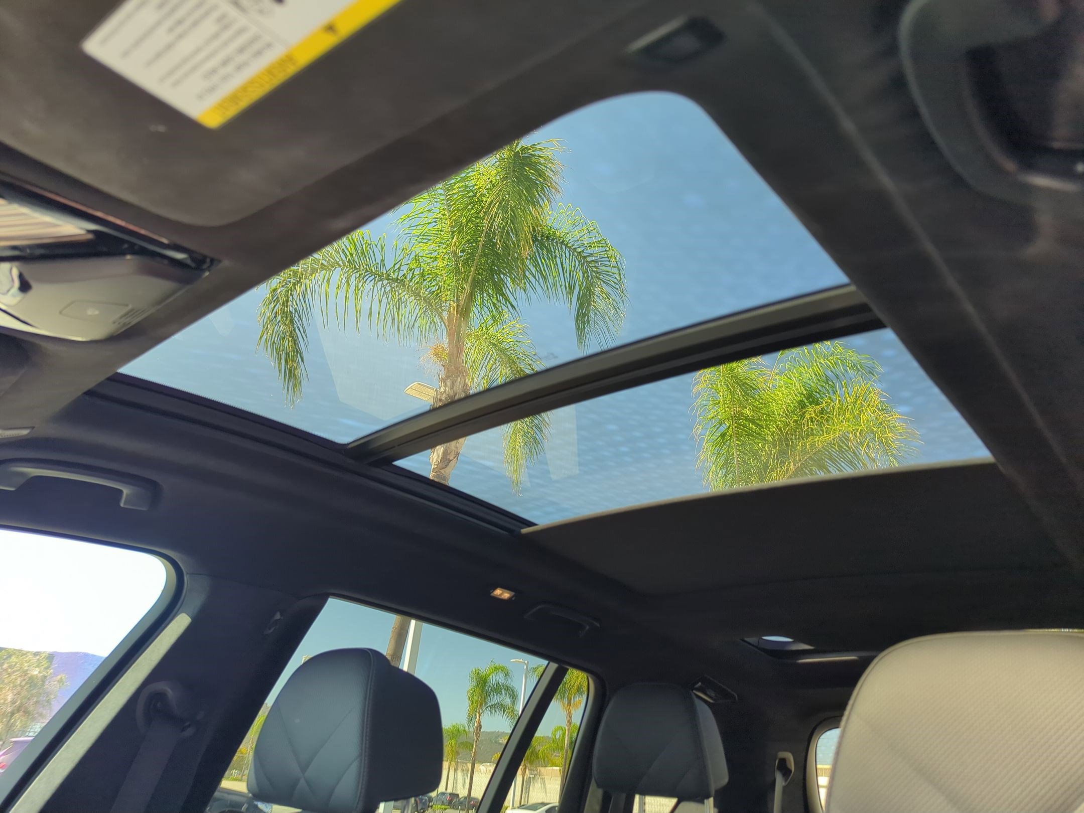 Certified 2023 BMW X7 xDrive40i w/ M Sport Package image 28