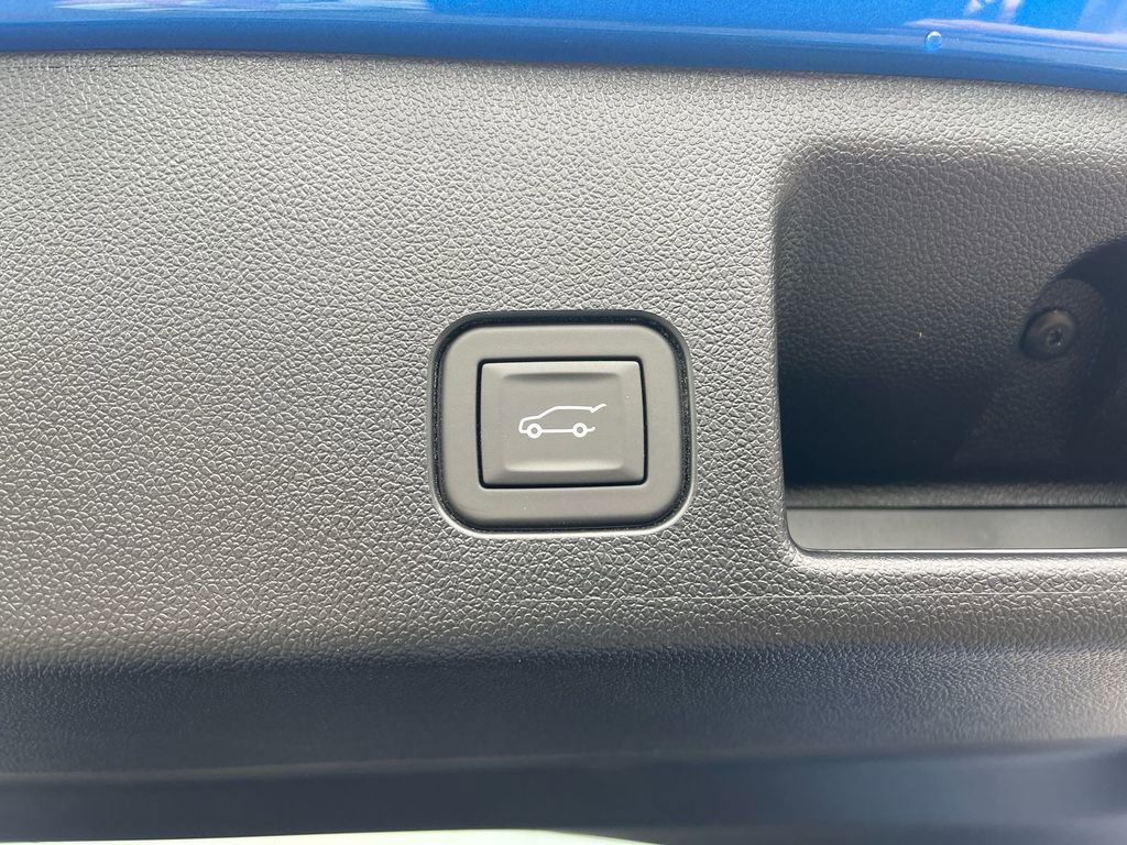 New 2025 Chevrolet Equinox EV RS w/ Active Safety Package 3 image 32