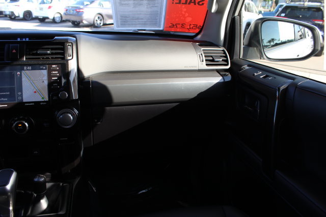Certified 2024 Toyota 4Runner TRD Off-Road Premium w/ Moonroof Package AWD/4WD image 39