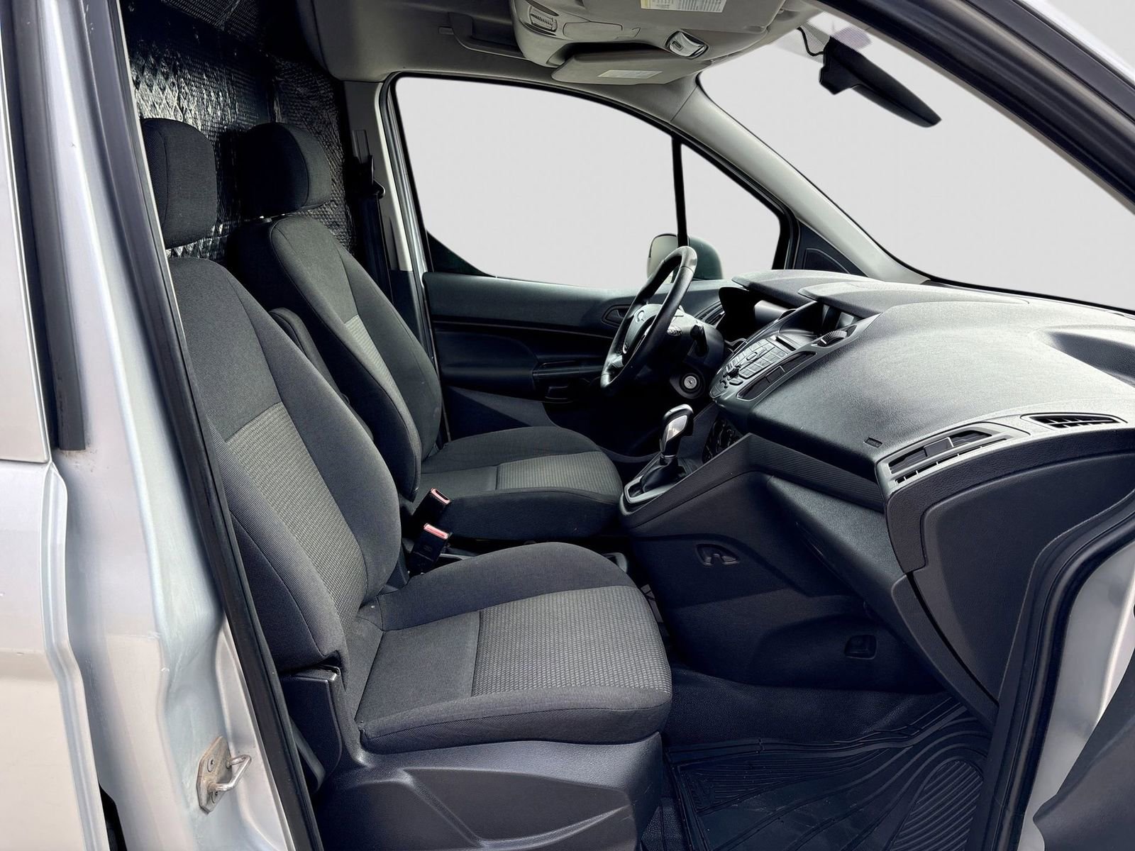 Used 2016 Ford Transit Connect XL image 11
