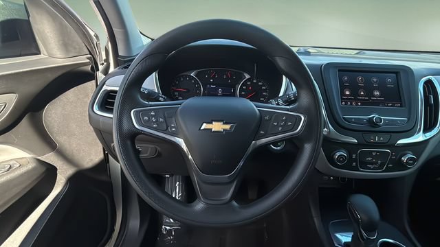 Used 2022 Chevrolet Equinox LS w/ LS Convenience Package FWD image 11