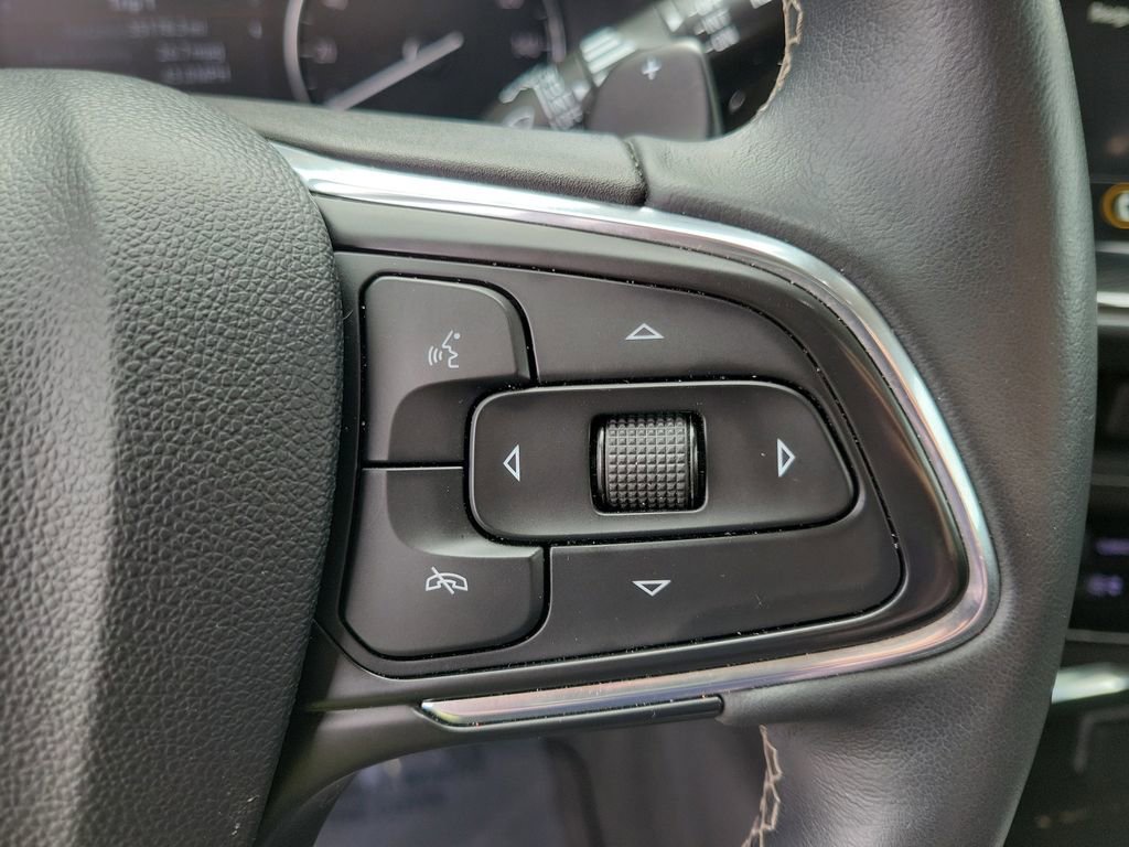 Used 2023 Buick Envision Preferred w/ Sport Touring Package AWD/4WD image 25