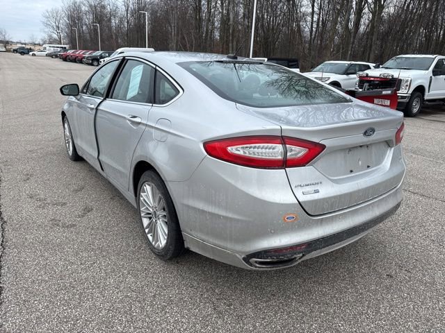 Used 2016 Ford Fusion SE w/ Equipment Group 202A image 5