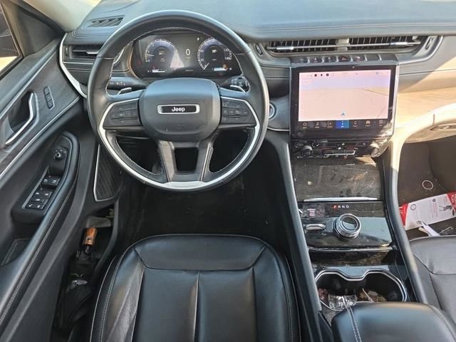 Used 2022 Jeep Grand Cherokee L Limited image 16