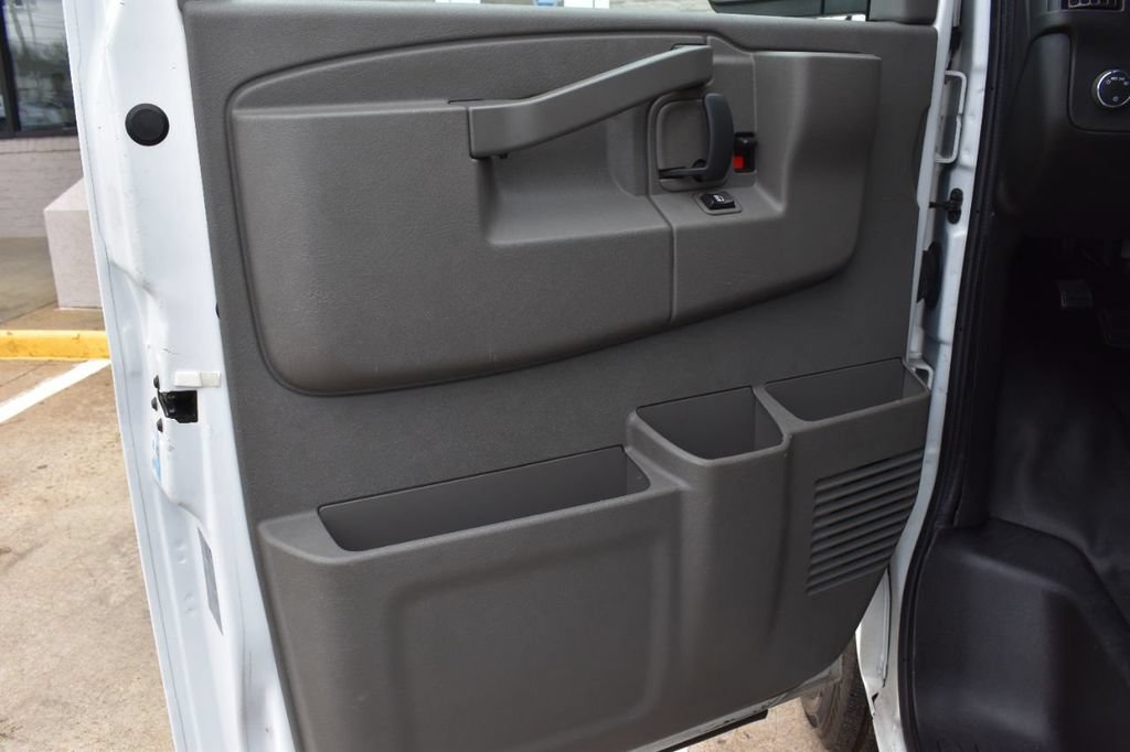 Used 2018 GMC Savana 2500 w/ Communications Package RWD image 35