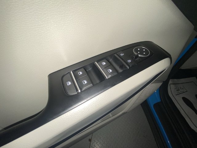 Used 2023 Kia Soul EX FWD image 13