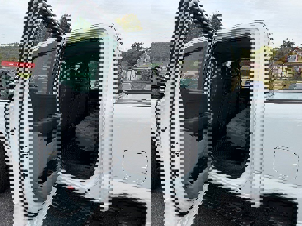 New 2026 Ford F350 XL w/ XL Chrome Package image 8