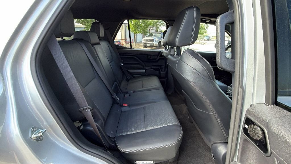 Certified 2025 Toyota 4Runner TRD Off-Road Premium w/ Tow Technology Package image 38