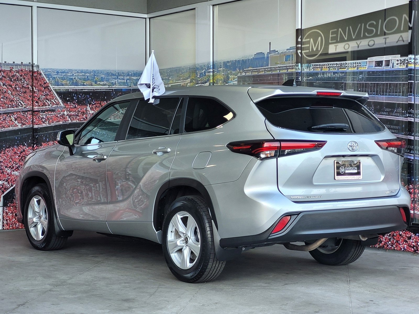 Certified 2024 Toyota Highlander LE image 6