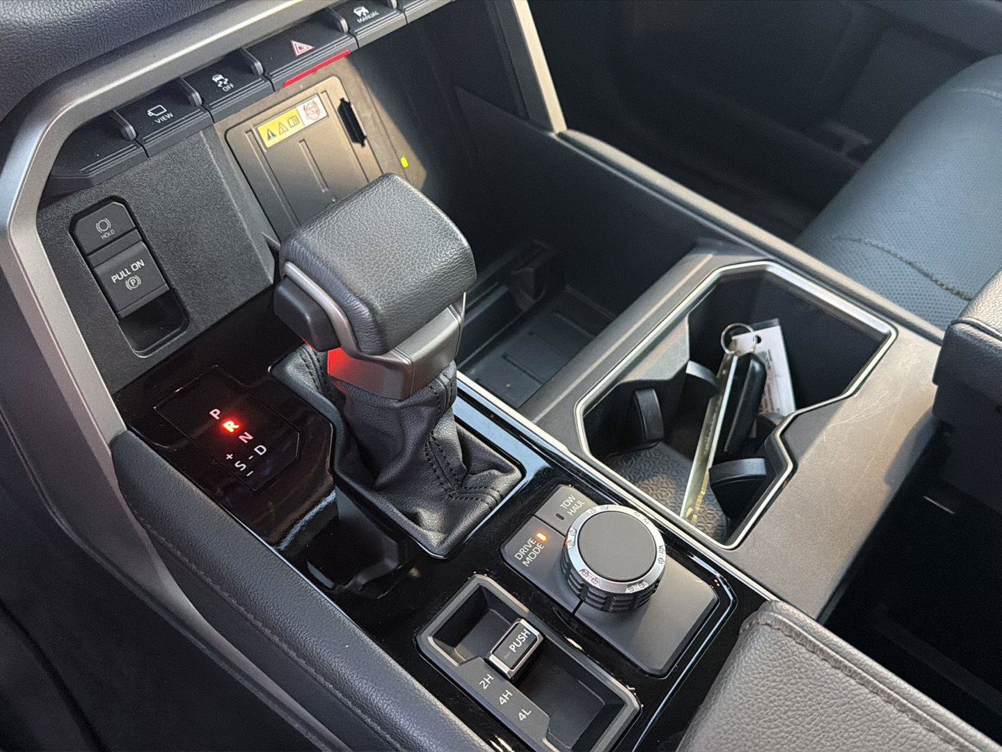 Used 2023 Toyota Tundra Limited AWD/4WD image 29