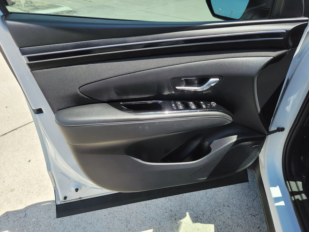Used 2022 Hyundai Santa Cruz Limited AWD/4WD image 9