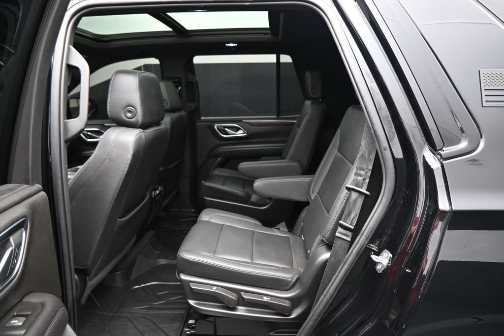 Used 2022 Chevrolet Tahoe Z71 w/ Luxury Package AWD/4WD image 27