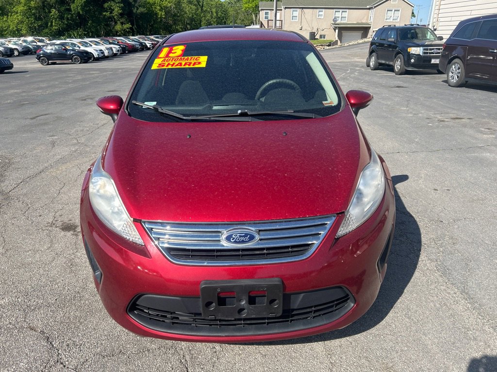 Used 2013 Ford Fiesta SE FWD image 3