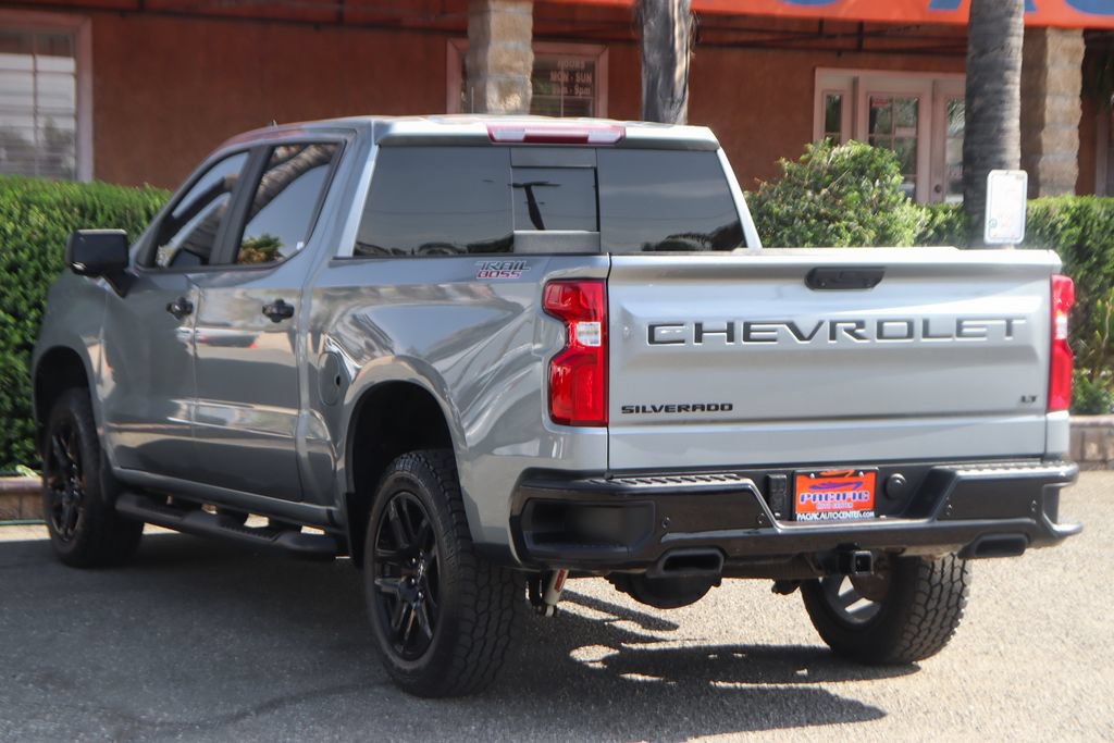 Used 2024 Chevrolet Silverado 1500 LT Trail Boss w/ LT Trail Boss Premium Package AWD/4WD image 6