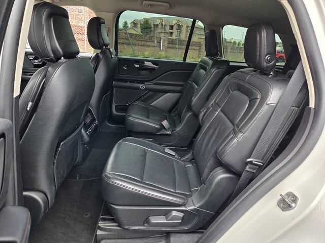 Used 2020 Lincoln Aviator Reserve w/ Elements Package Plus AWD/4WD image 10