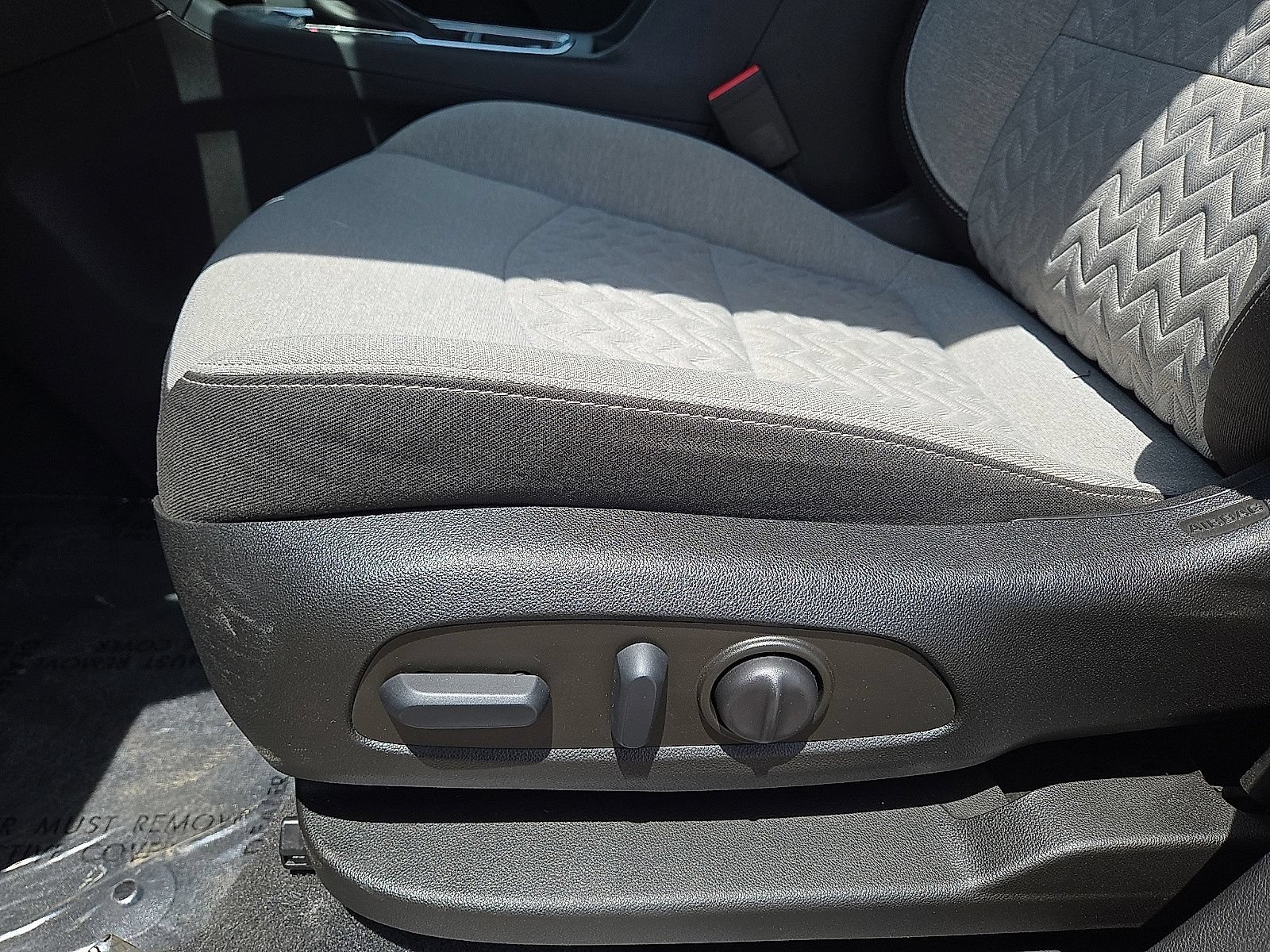 Used 2022 Chevrolet Equinox LT FWD image 24