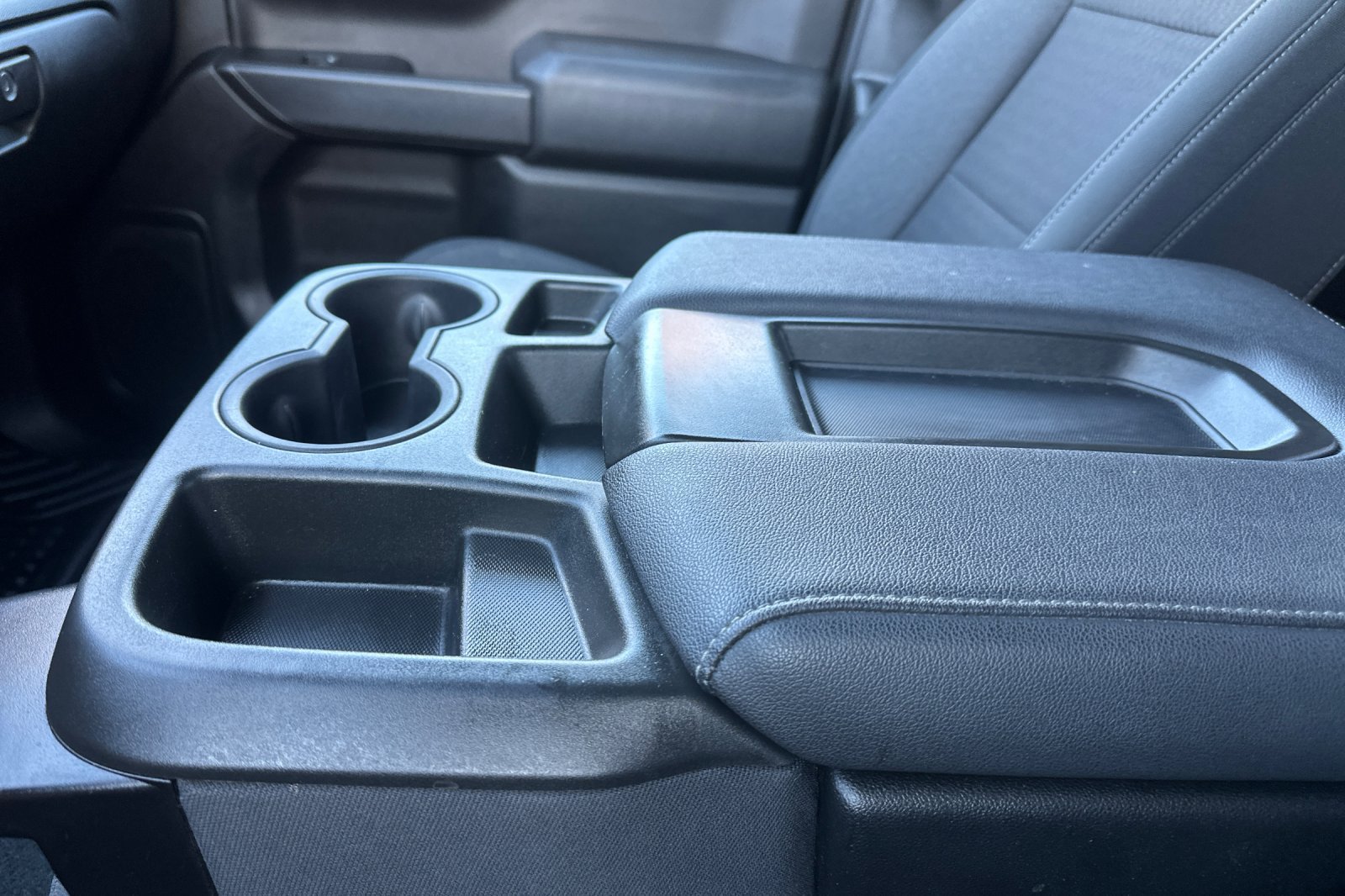 Used 2022 Chevrolet Silverado 1500 Custom w/ LPO, Dark Essentials Package RWD image 31