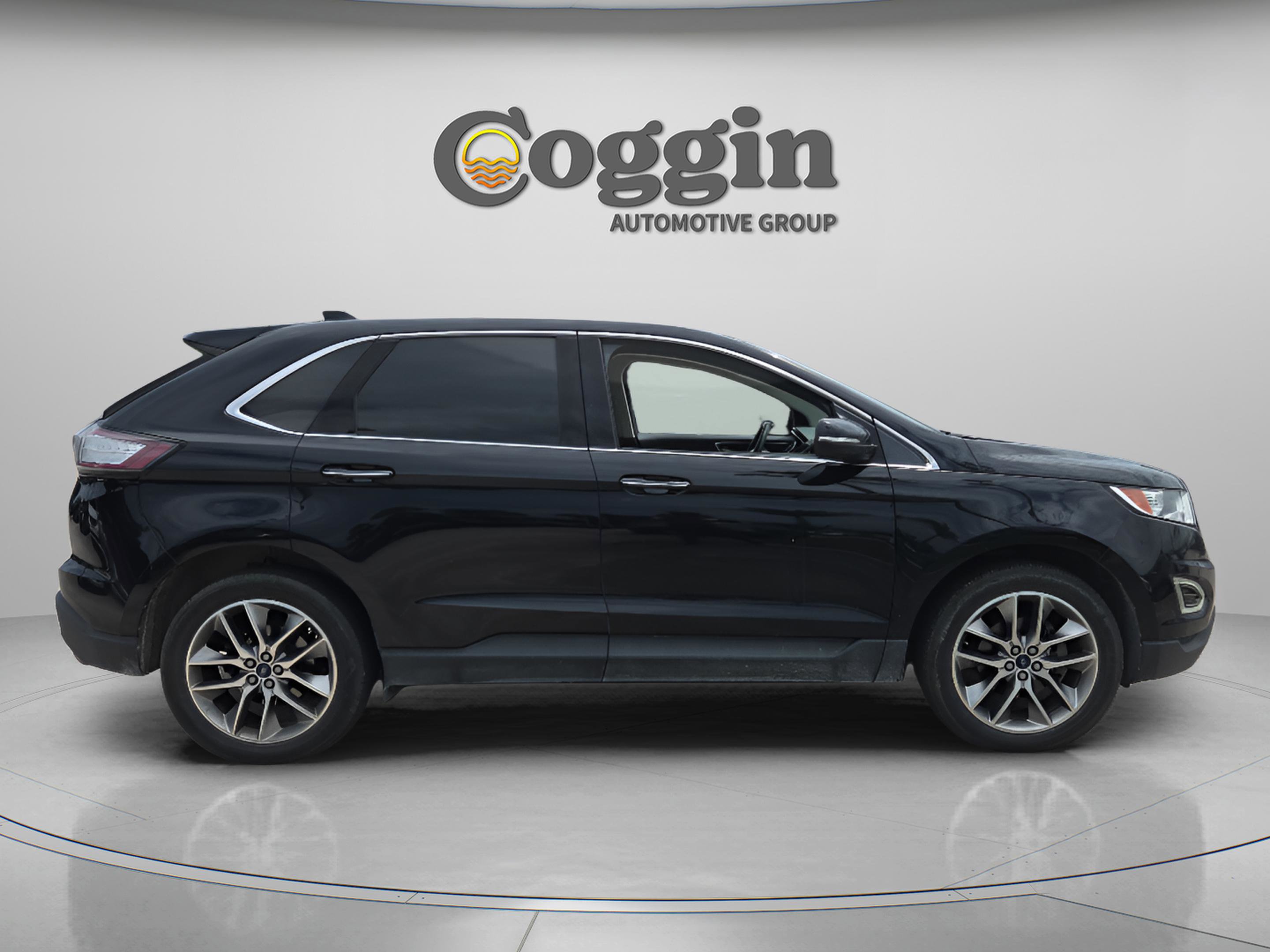 Used 2018 Ford Edge Titanium w/ Equipment Group 301A FWD image 6