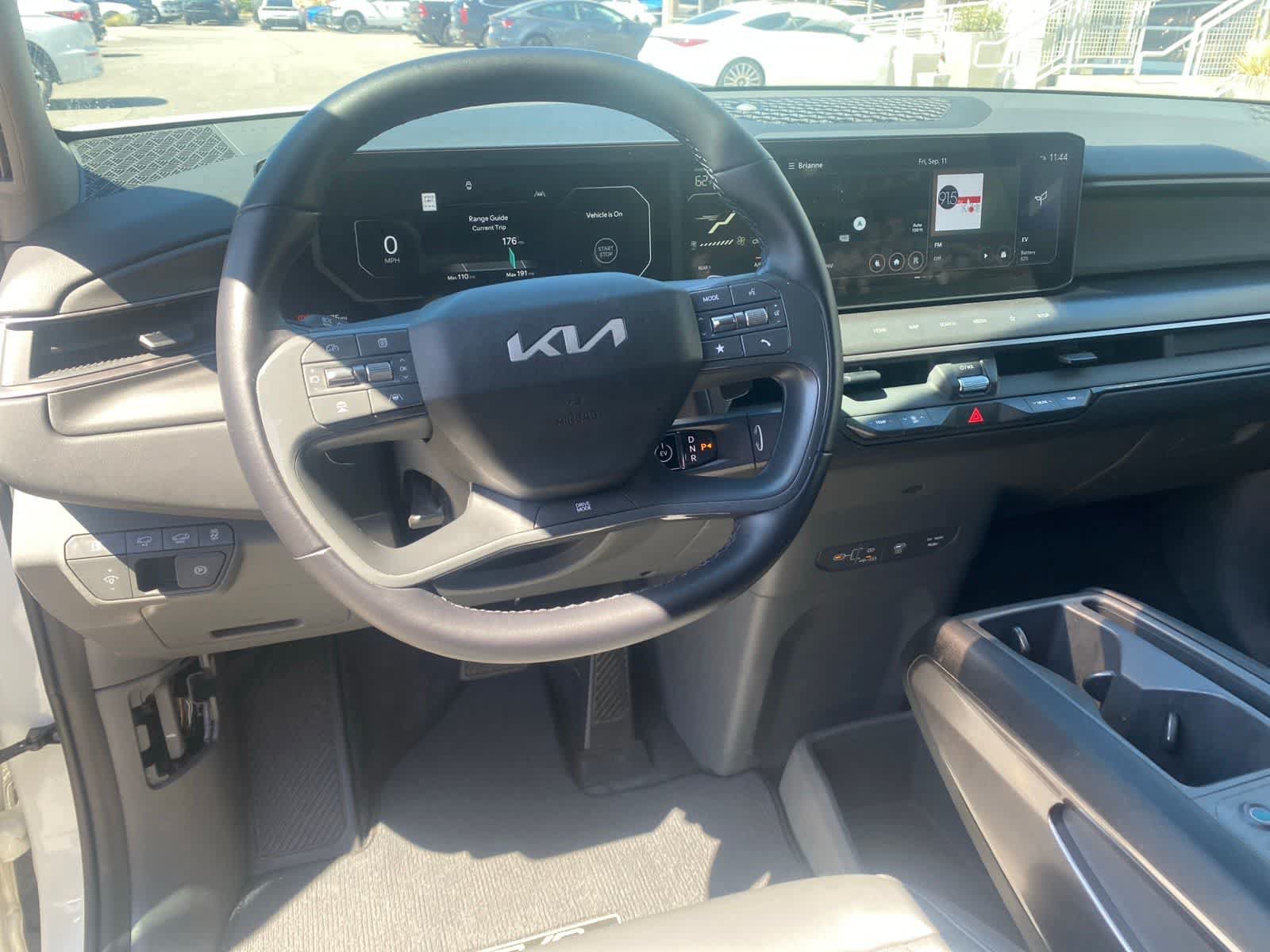 Used 2024 Kia EV9 Light Long Range RWD image 10