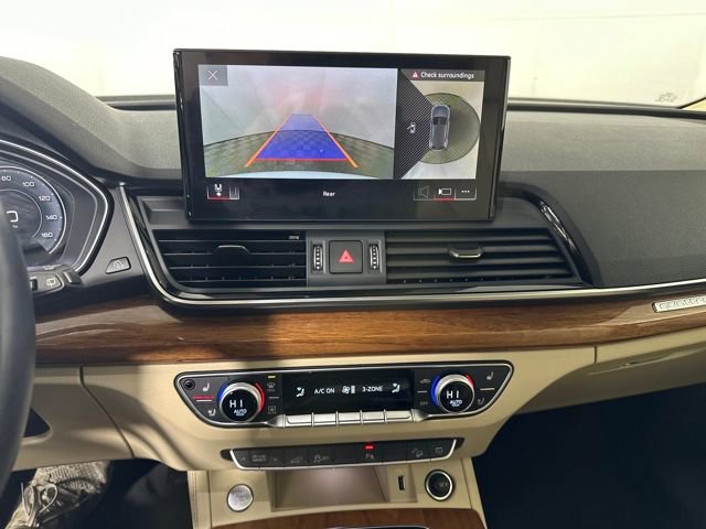 Used 2022 Audi Q5 e Premium Plus w/ Premium Plus Package image 22