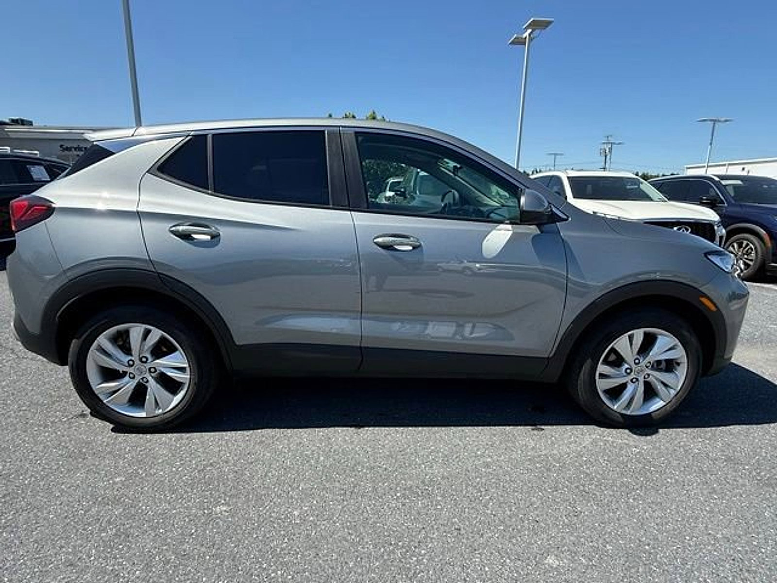 Used 2024 Buick Encore GX Preferred AWD/4WD image 11