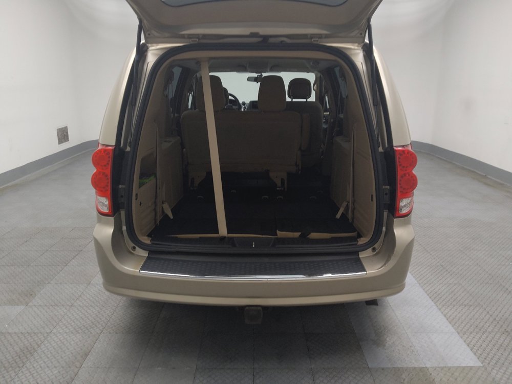 Used 2015 Dodge Grand Caravan American Value Package FWD image 29