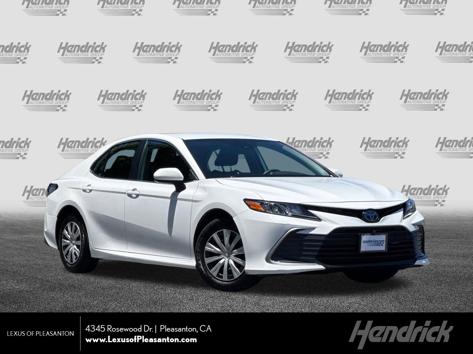 Used 2022 Toyota Camry LE FWD image 1