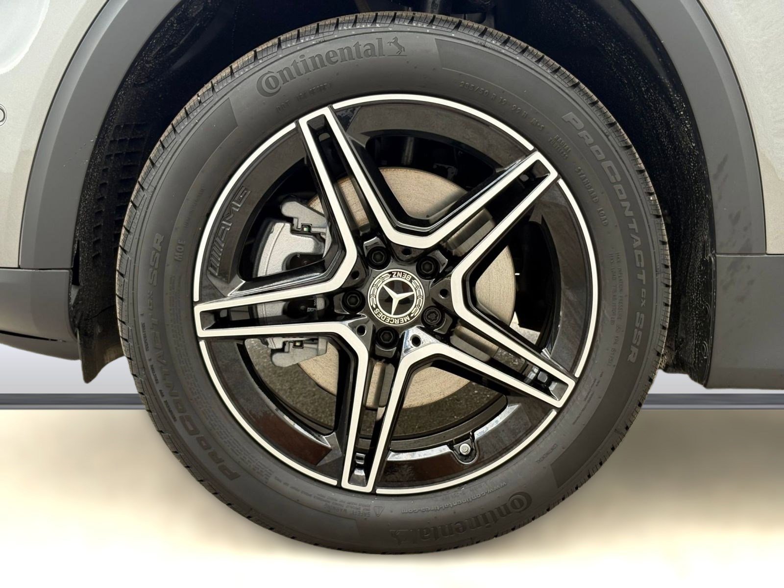 New 2026 Mercedes-Benz GLB 250 4MATIC image 11