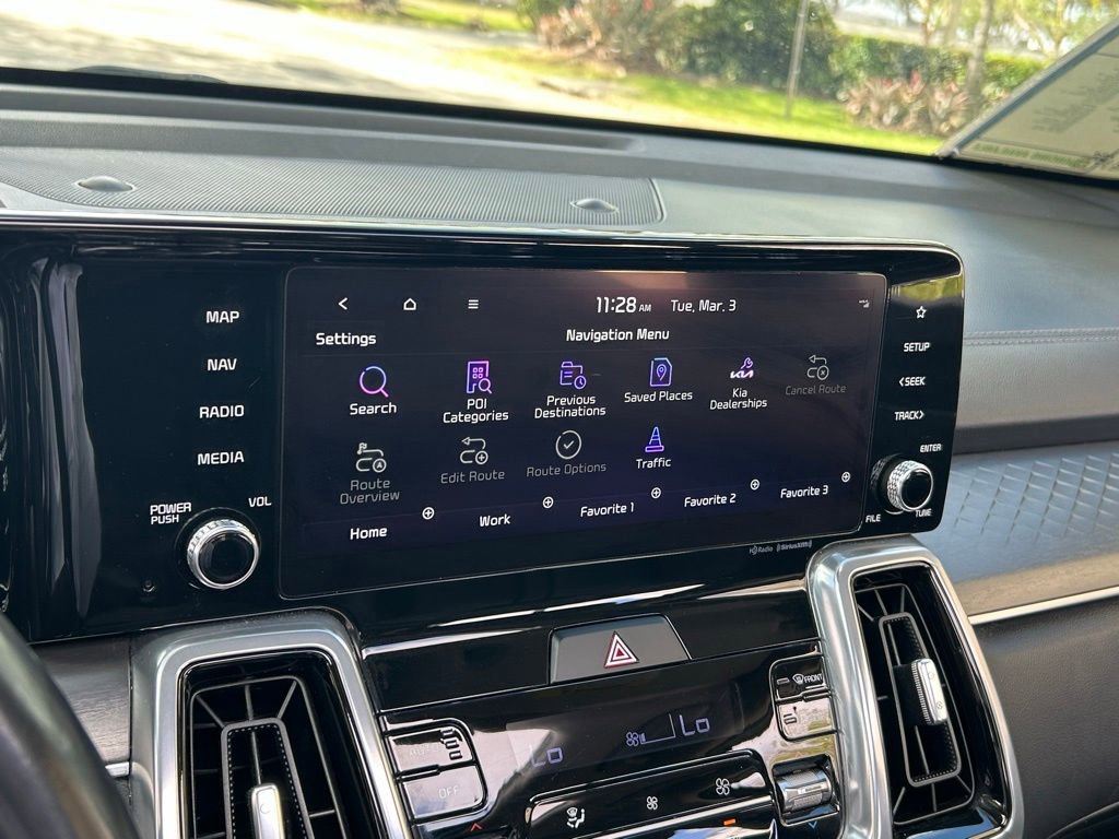 Used 2023 Kia Sorento SX image 50