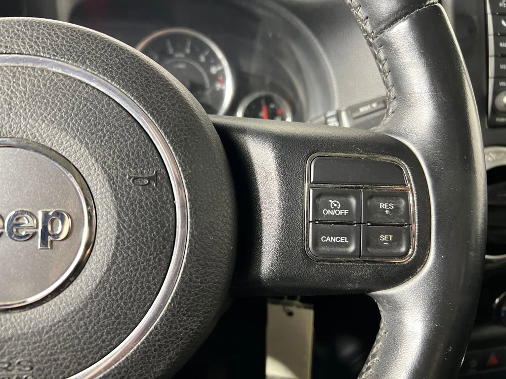 Used 2013 Jeep Wrangler Unlimited Sahara w/ Connectivity Group image 10