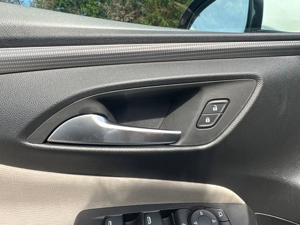New 2026 Buick Envista Sport Touring FWD image 21